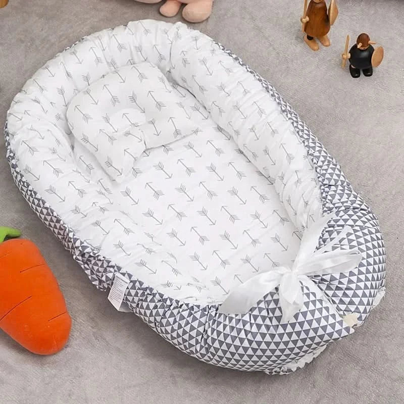 Foldable Portable Infant Bassinet Travel Baby Crib Safe Sleep